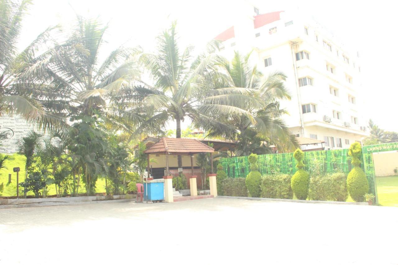 Hotel Stay By The Way Mysore Extérieur photo
