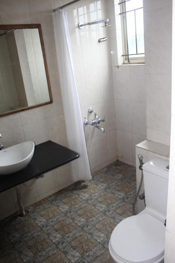 Hotel Stay By The Way Mysore Extérieur photo