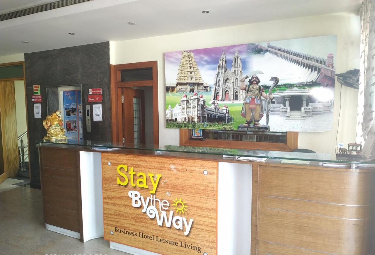 Hotel Stay By The Way Mysore Extérieur photo